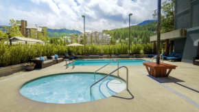 Гостиница Aava Whistler Hotel  Уистлер